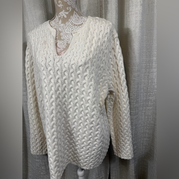 Liz Claiborne Women’s 2X Cable Knit Sweater Cream Ivory V-Neck Cozy Classic - Picture 7 of 8